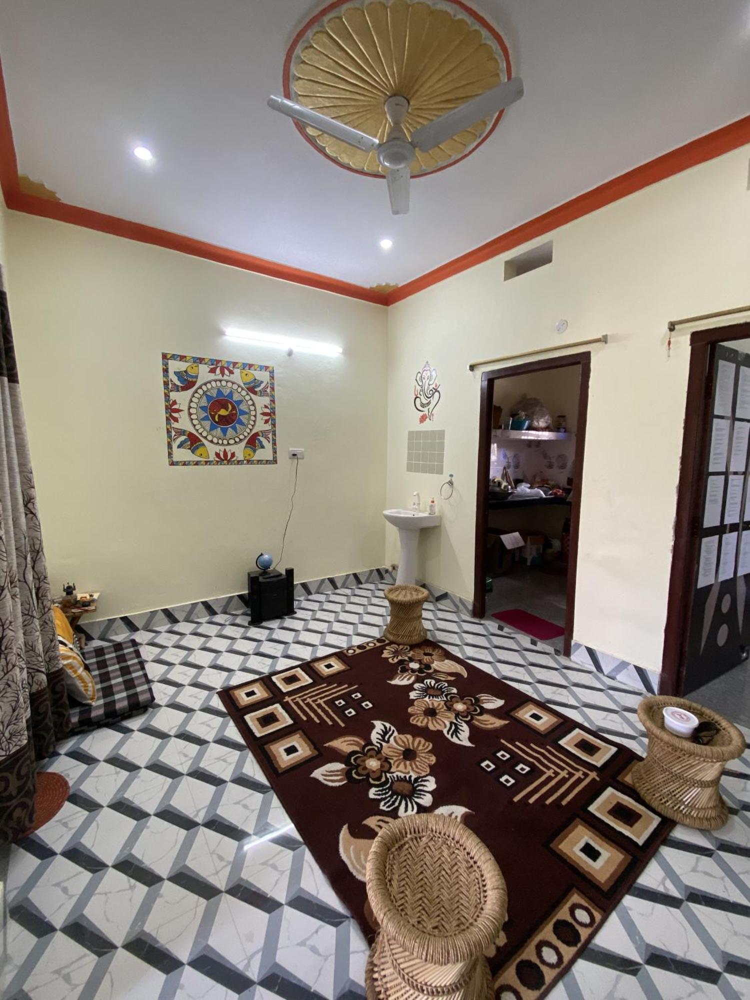 Albergue Nikunj Dorme Rājgīr Exterior foto